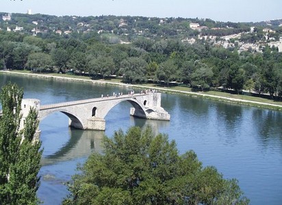 'sur le pont d'Avignon'