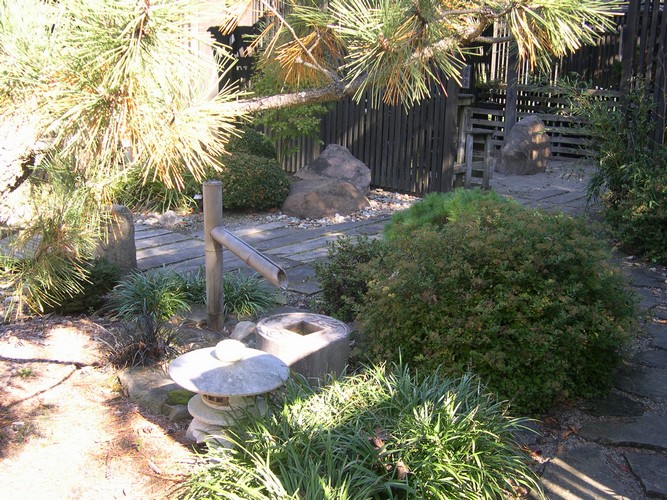 Dawes Arboretum – bonsai collection courtyard